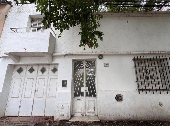 Casa · 140m² · 4 Ambientes · 1 Cochera