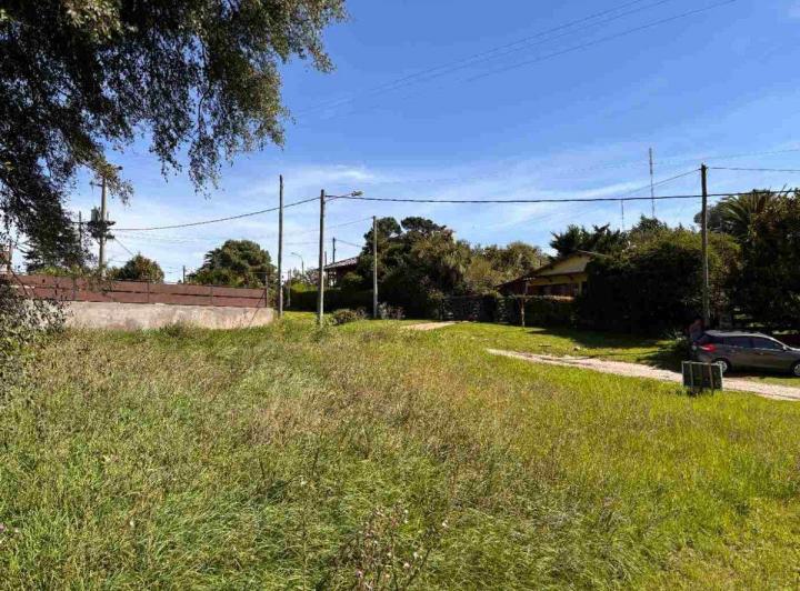 Terreno · 600m²