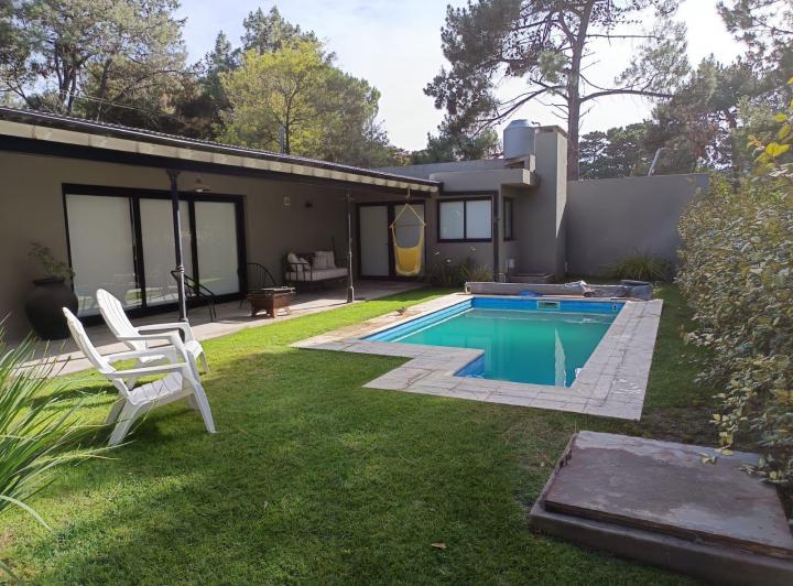 Casa · 185m² · 4 Ambientes