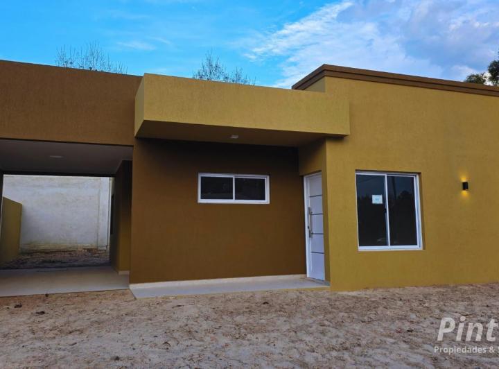 Casa · 72m² · 3 Ambientes · 1 Cochera