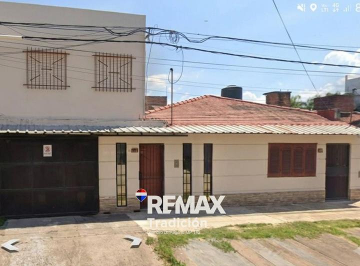 Casa · 225m² · 7 Ambientes · 1 Cochera