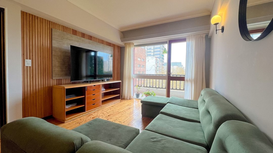 VENTA DEPTO 3 AMB. + DEPENDENCIA COCHERA Y BALCON
