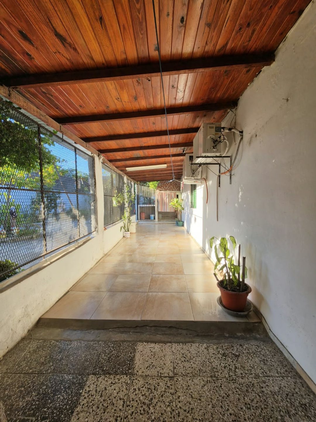CASA EN VENTA - AVENIDA SARMIENTO N° 682