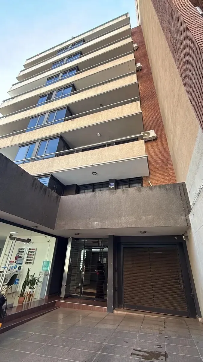 DEPARTAMENTO DE 2 DORMITORIOS CON 2 COCHERAS EN NUEVA CÓRDOBA-Angelo de peredo al 100
