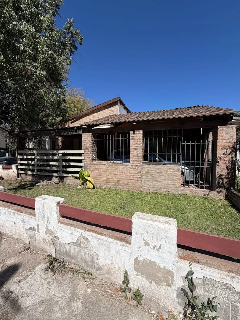 Casa en venta sobre  Av Ricardo Rojas