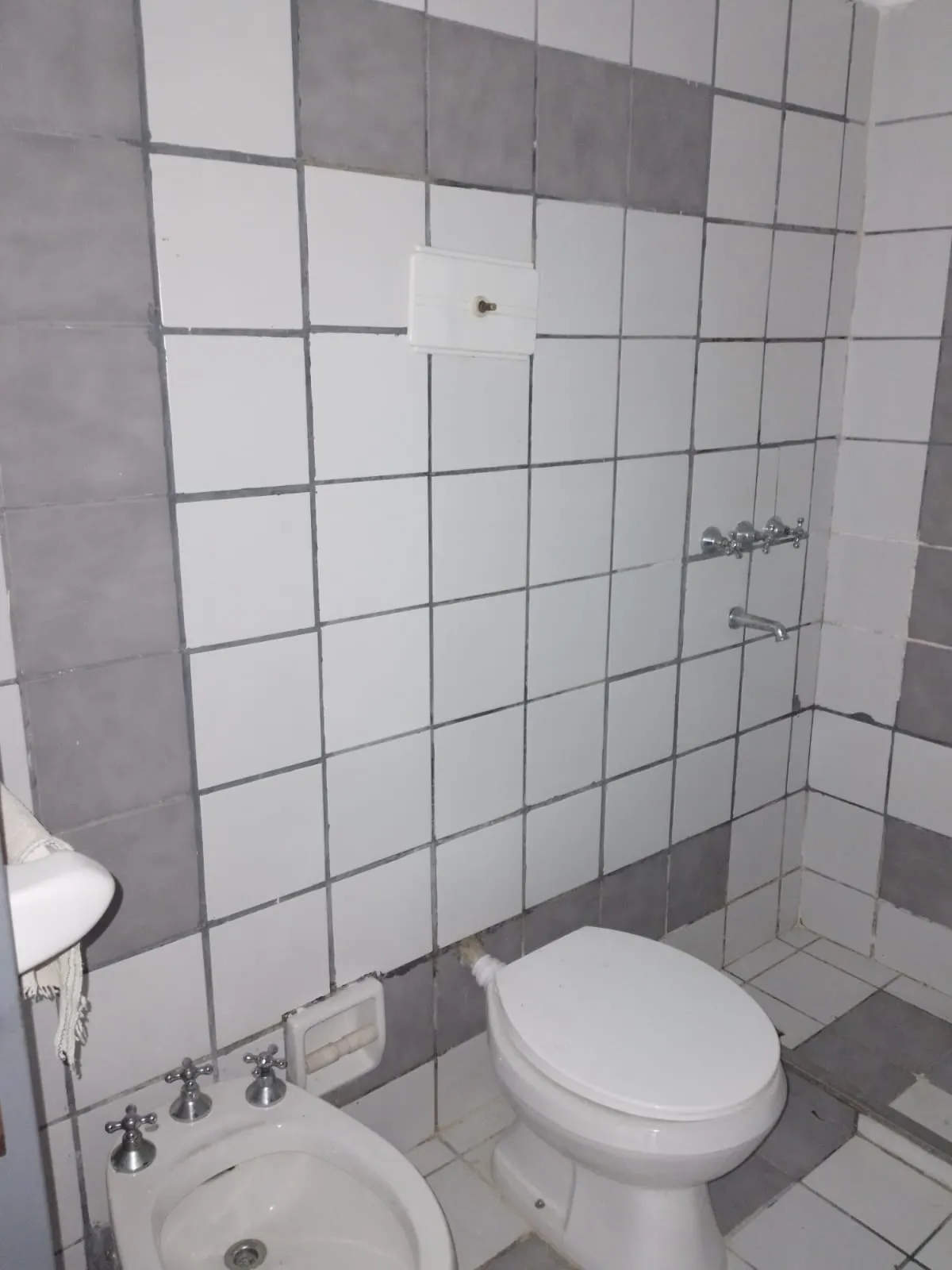 ALQUILER MONOAMBIENTE - CHACABUCO 343