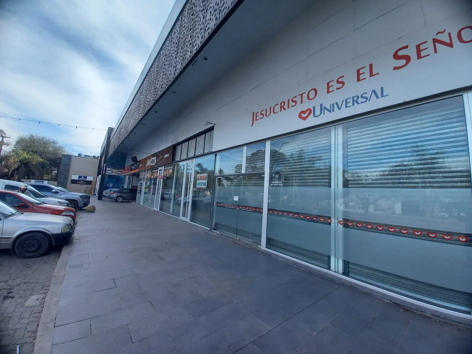 Local Comercial en Alquiler –  Sobre Av. Donato Álvarez!!!