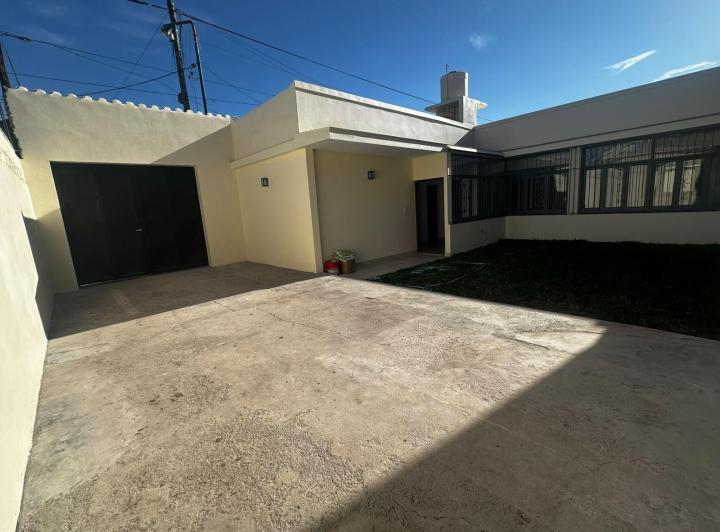 Casa · 140m² · 7 Ambientes · 2 Cocheras