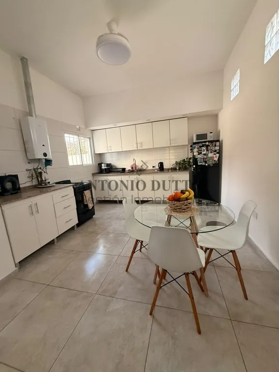 Complejo de 3 departamentos en block – Excelente renta – Parque Vélez Sarsfield