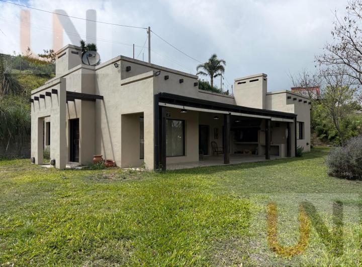 Casa · 2500m² · 6 Ambientes