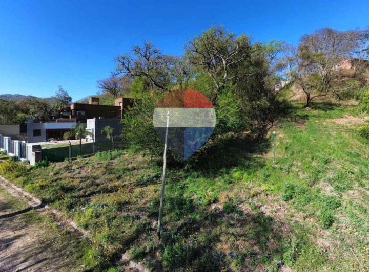 Terreno · 1179m²