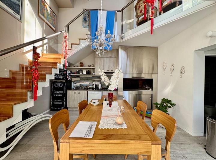 Casa · 226m² · 10 Ambientes
