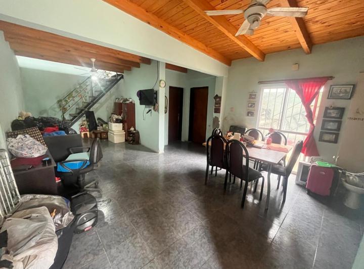 Casa · 236m² · 5 Ambientes · 1 Cochera