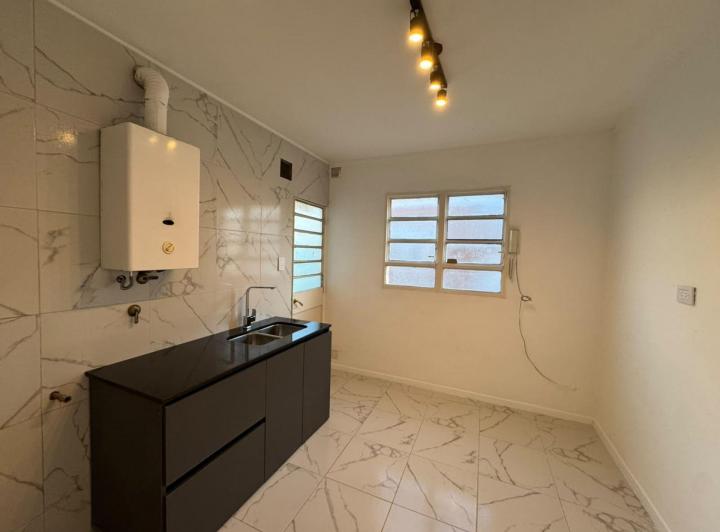 Departamento · 75m² · 4 Ambientes · 1 Cochera