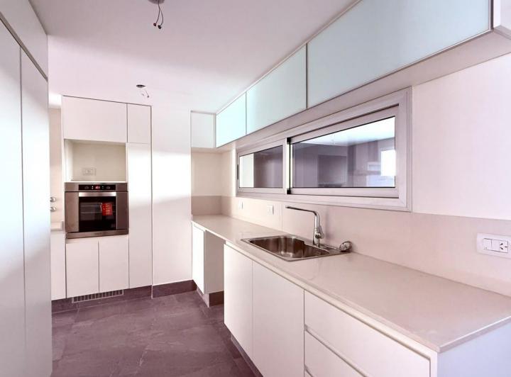 Departamento · 173m² · 4 Ambientes · 1 Cochera