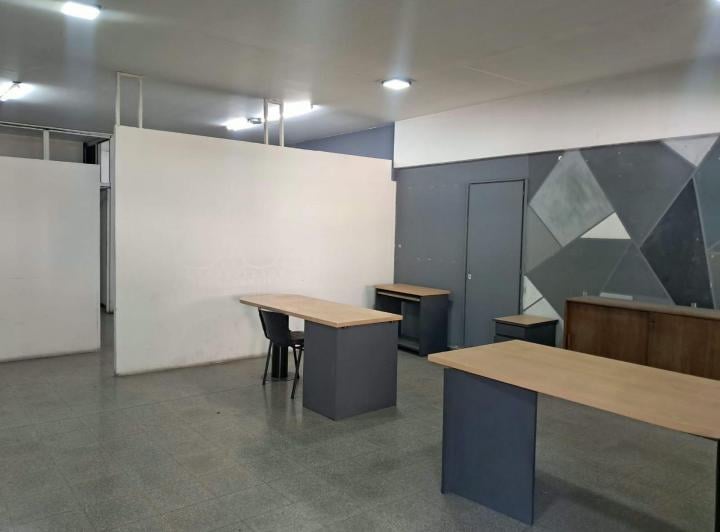 Local comercial · 80m² · 1 Cochera