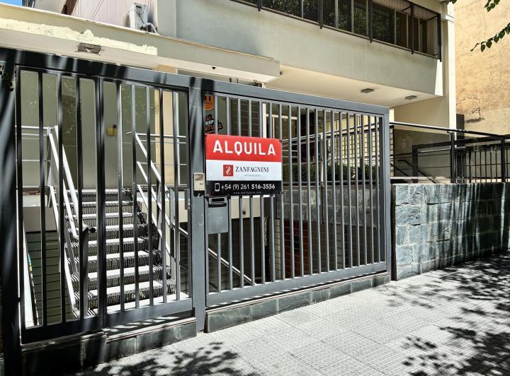 Local comercial · 200m² · 4 Ambientes