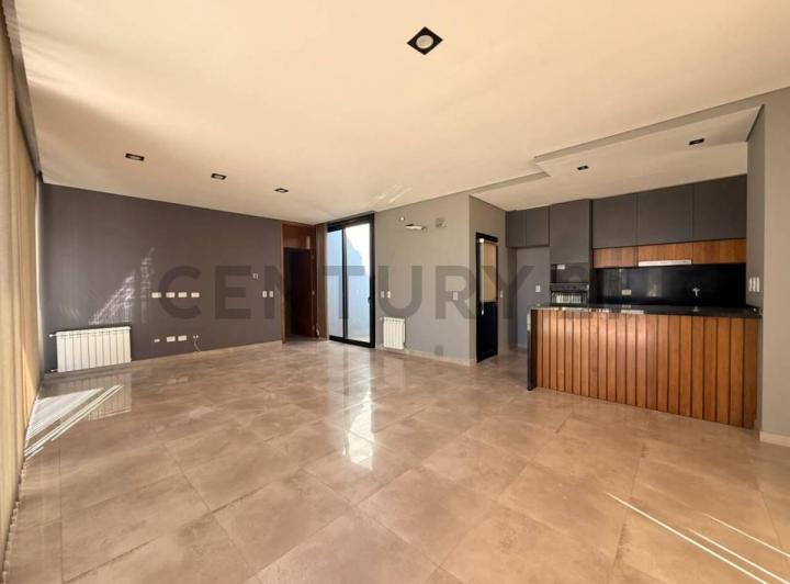 Casa · 172m² · 4 Ambientes · 2 Cocheras