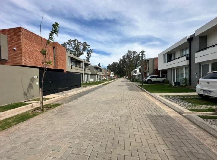 Casa · 149m² · 1 Ambiente · 1 Cochera