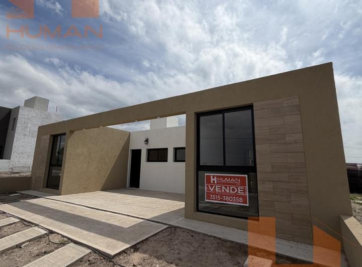 Casa · 68m² · 3 Ambientes · 1 Cochera