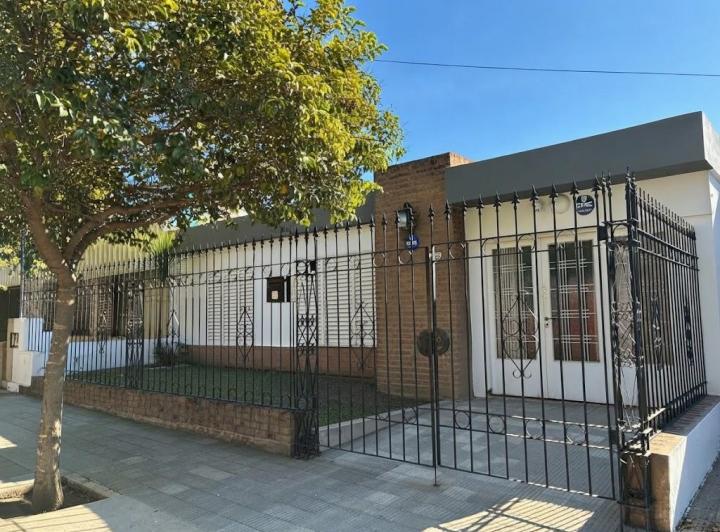 Casa · 139m² · 5 Ambientes · 1 Cochera