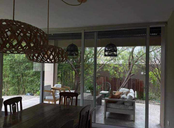 Casa · 330m² · 3 Ambientes · 1 Cochera