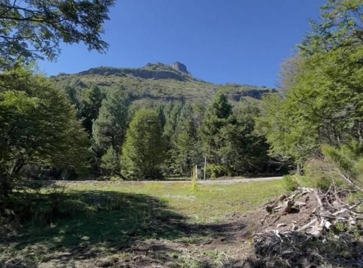 Terreno · 1384m²