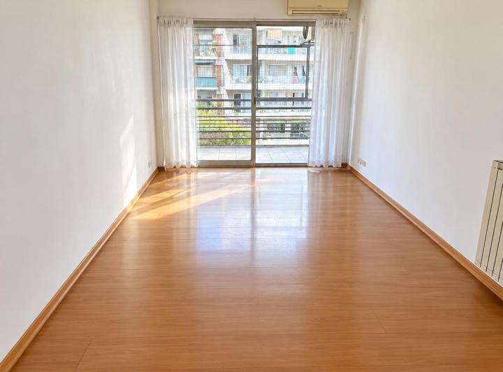 Departamento · 40m² · 2 Ambientes · 1 Cochera