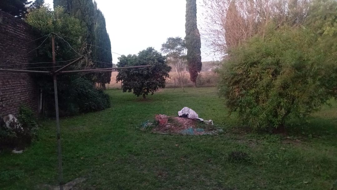 Amplia casa de 2 dormitorios en Hernández