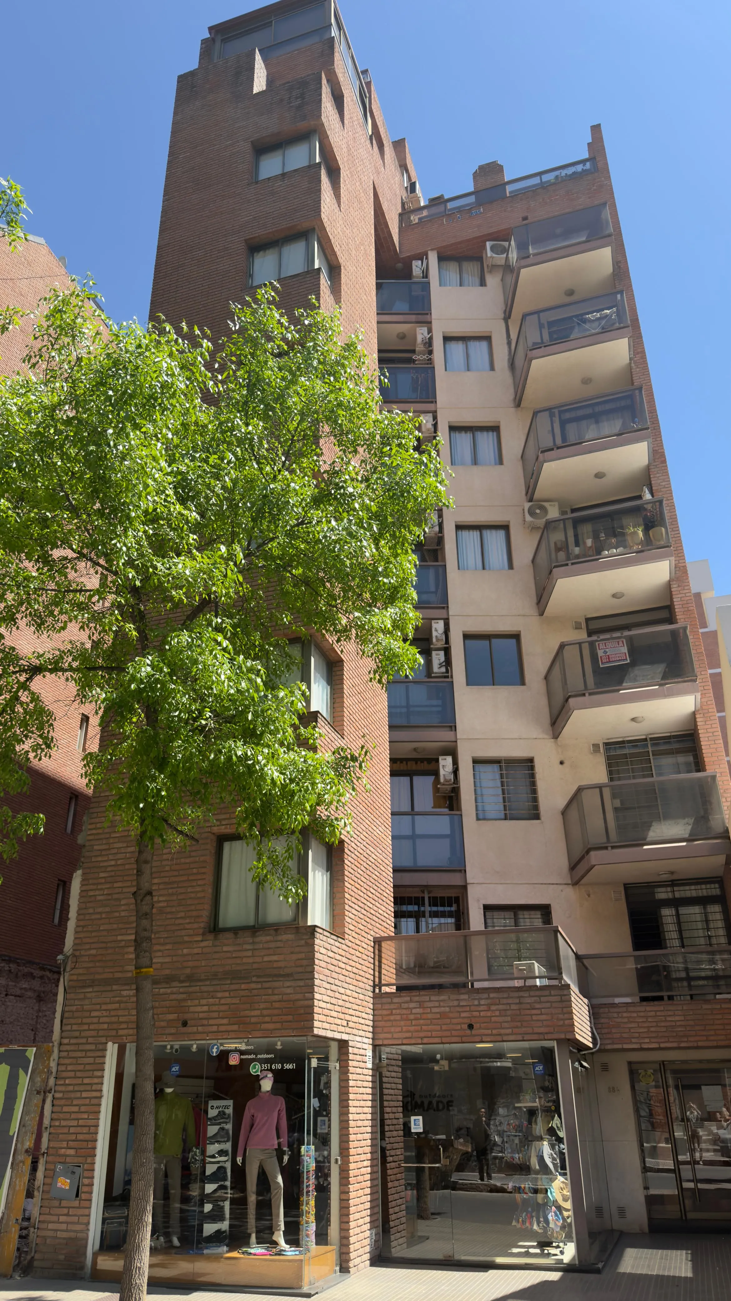 1 DORMITORIO + ESCRITORIO (OB.TREJO 884)