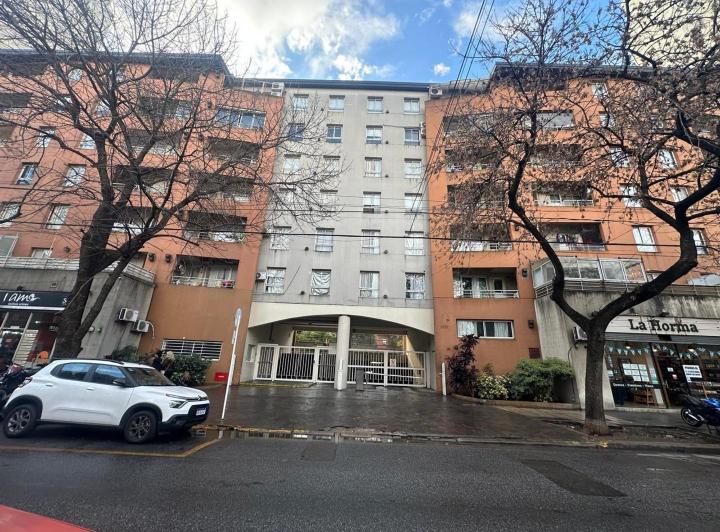 Departamento · 80m² · 4 Ambientes · 1 Cochera