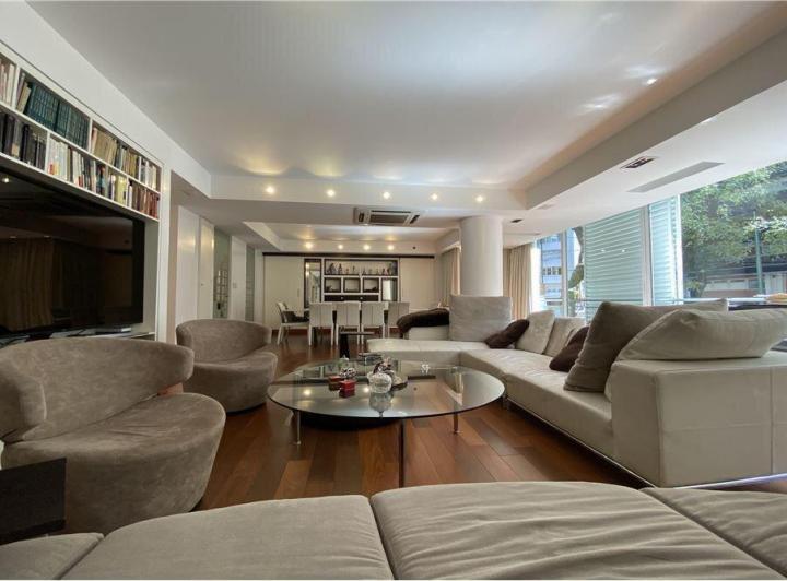 Departamento · 195m² · 5 Ambientes · 1 Cochera