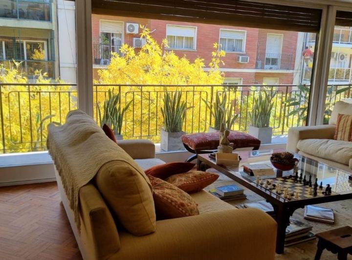 Departamento · 200m² · 5 Ambientes · 1 Cochera