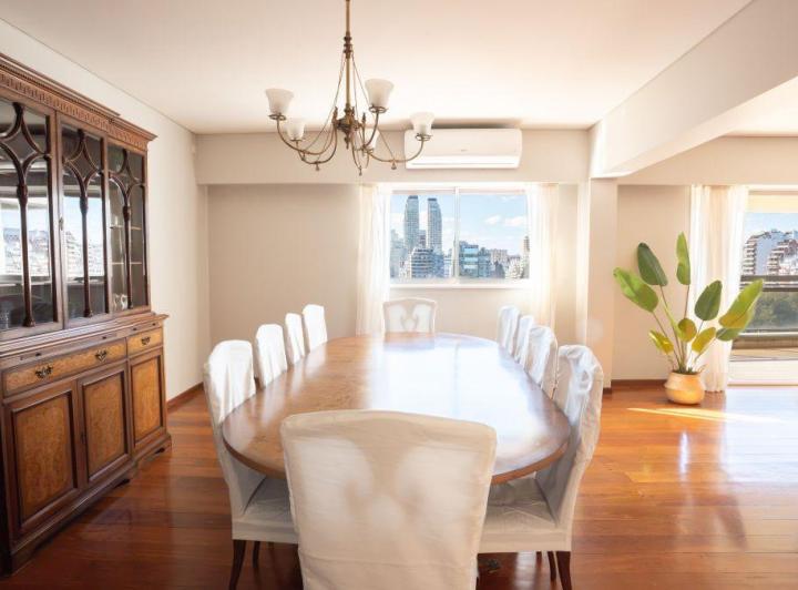Departamento · 213m² · 5 Ambientes · 2 Cocheras