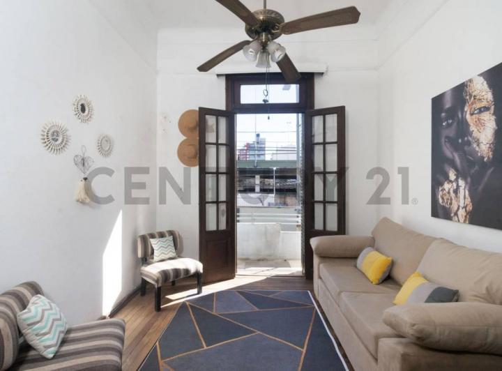 Casa · 90m² · 5 Ambientes