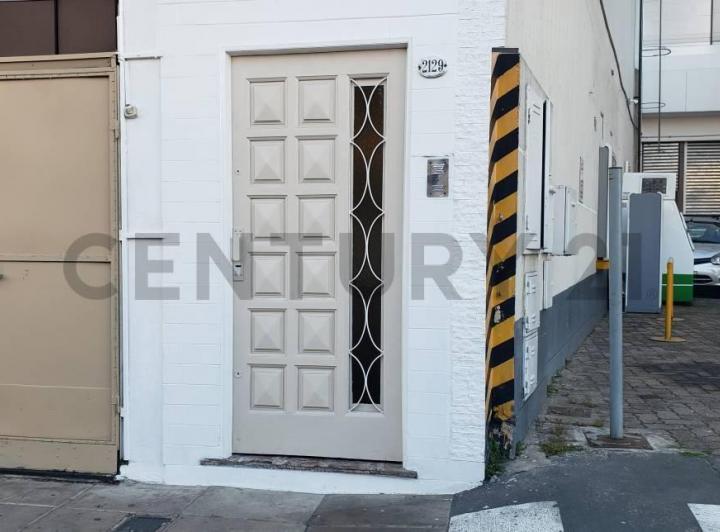 Casa · 296m² · 6 Ambientes