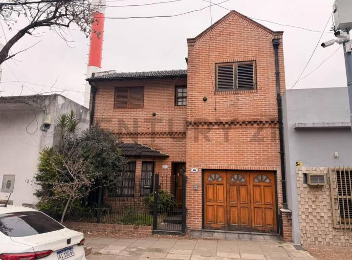 Casa · 329m² · 6 Ambientes