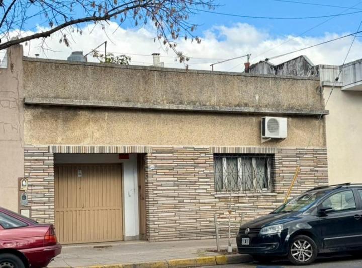 Casa · 112m² · 4 Ambientes · 1 Cochera