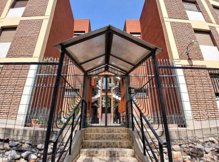 Departamento · 73m² · 5 Ambientes · 1 Cochera