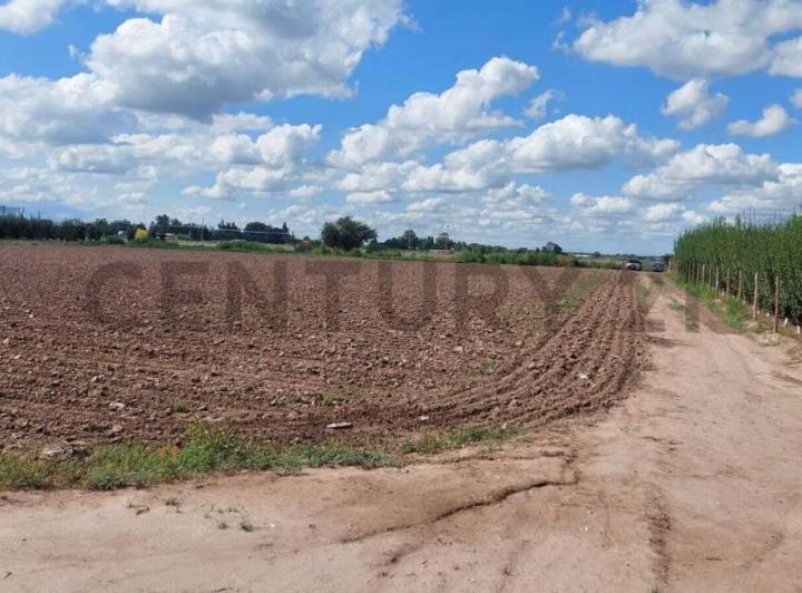 Terreno · 27368m²