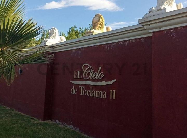 Terreno · 740m²
