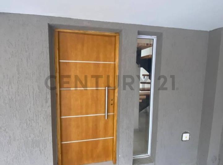 Casa · 64m² · 3 Ambientes · 1 Cochera
