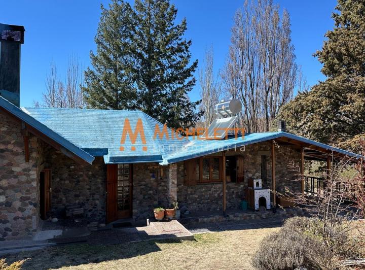 Casa · 359m² · 5 Ambientes · 2 Cocheras