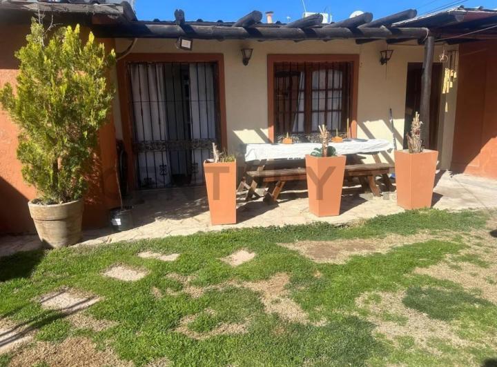 Casa · 90m² · 3 Ambientes · 1 Cochera