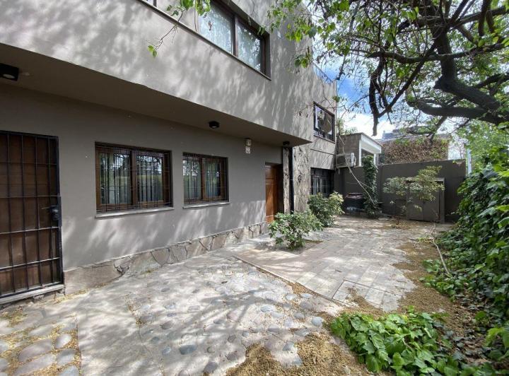 Casa · 126m² · 6 Ambientes · 1 Cochera