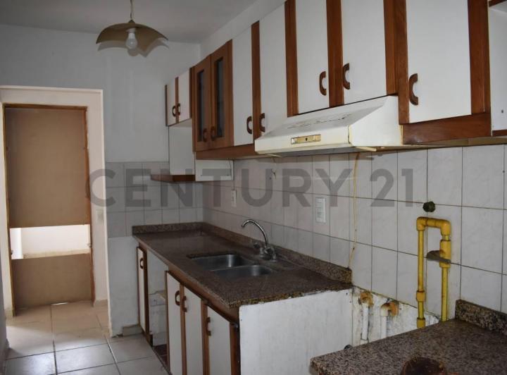 Departamento · 60m² · 4 Ambientes · 3 Cocheras