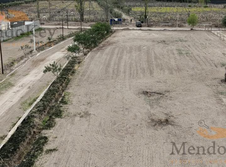 Terreno · 400m²