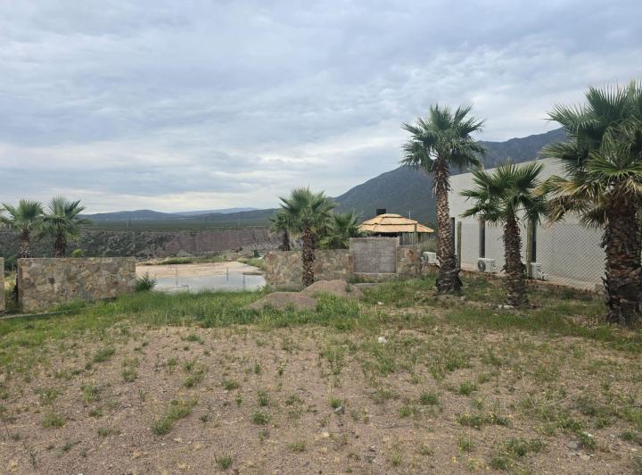 Terreno · 600m²
