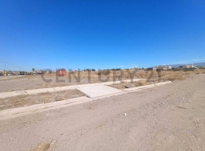 Terreno · 227m²