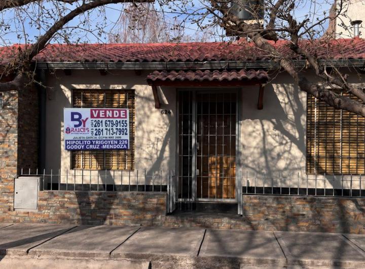 Casa · 95m² · 3 Ambientes · 1 Cochera